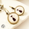 boucles d'oreilles chat noir dans médaillon en verre