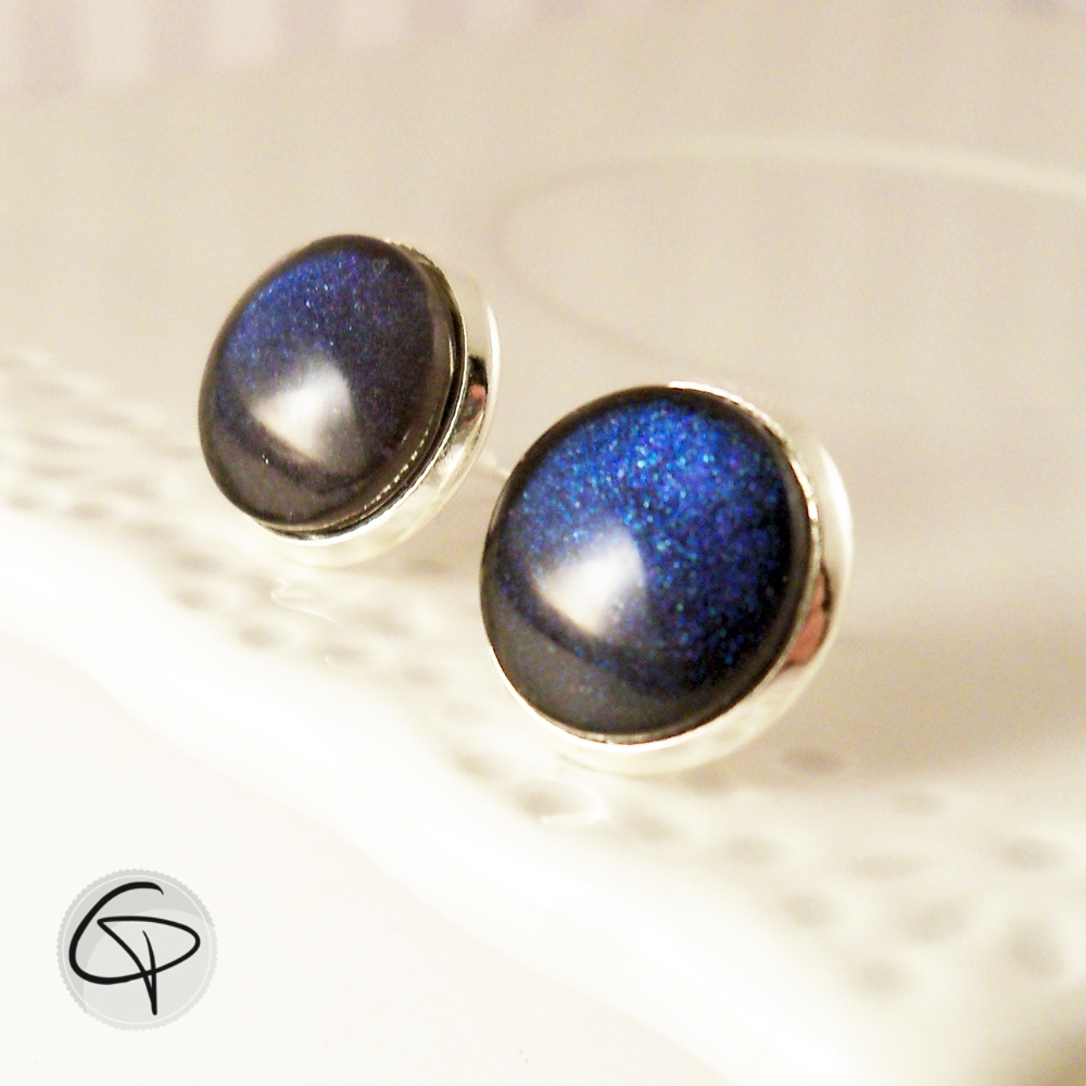 Puces d'oreilles originales bleu brillant